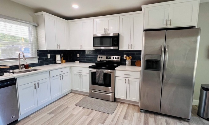 Willingboro Maison | Bright & Comfortable Home