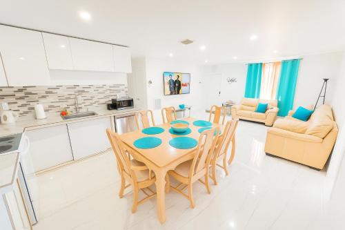 Dania Beach Maison | Bright & Cozy Family Home Near Dania Beach