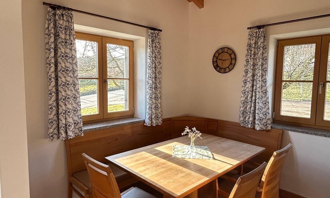 Tittmoning Appartement | Bright, cozy vacation apartment with balcony, 70sqm