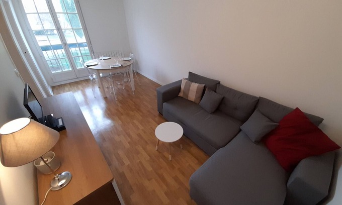 La Roche-Posay Appartement | T2 lumineux centre-ville avec Wi-Fi, lave-linge et lave-vaisselle