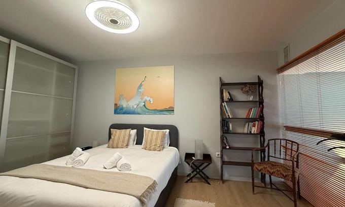 Simancas Appartement | Bright duplex apartment for 4 pax - Camarillo