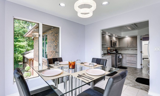 Butler Maison | Bright Guest House: 15 Mi to Dtwn Baltimore!