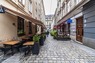 Lviv City Center Appartement | Bright in Halytskyi District