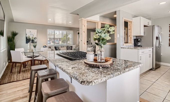 Arvada Plaza Area Maison | Bright, Newly Remodeled, 4 Bed/2 Bath Arvada Home