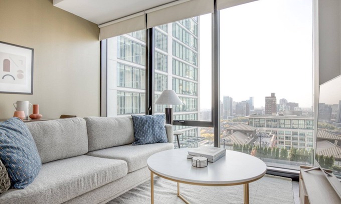 South Loop Appartement | Bright South Loop Studio w/ Pool, BBQ & Gym, nr Grant Park, by Blueground
