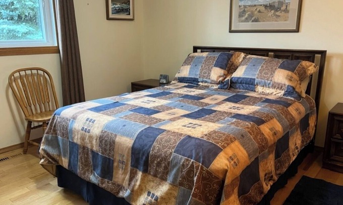 Cochrane Maison | Bright, spacious 4 bedroom home.