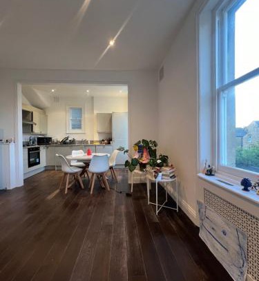 Brixton Hill Appartement | Bright, Spacious, Charming & Fully Equipped Victorian Flat in Quiet Brixton