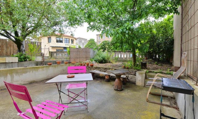 Carcassonne Appartement | Bright studio with garden