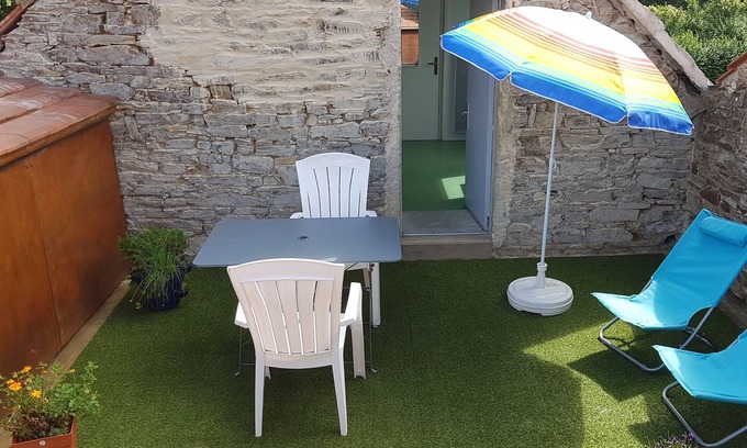 Lannion Appartement | Gîte T2 lumineux avec terrasse