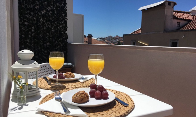 Merces Appartement | Appartement Douillet avec Terrasse au Centre Vieille Lisbonne, Principe Real