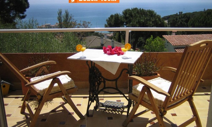 Sant Pol De Mar Villa | OFFRE SPÉCIALE! VILLA À UN PAS DE LA PLAGE, À 30 MINUTES DE BARCELONE.