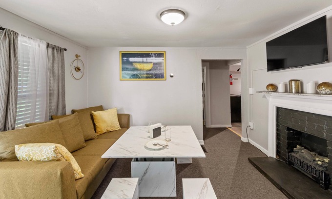 Tallahassee Maison | Brighton Cottage - Minutes from Downtown, FAMU & FSU