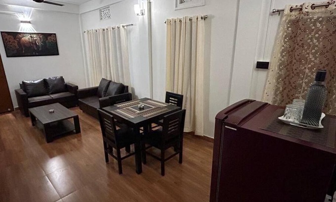Tinsukia Appartement | Brindalay 2-Apt in Heart of Tsk!