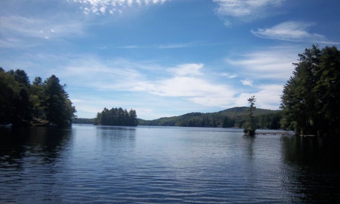 Laconia Maison | BRING YOUR BOATS WATERFRONT FAMILY COMPOUND SLEEPING 6-12
