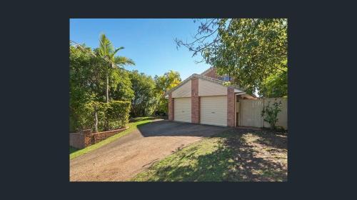 Bellbowrie Maison | Brisbane Traveler's nature home