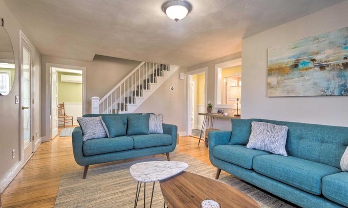 Bristol Maison | Bristol Home with Pool about 3 Mi to Dtwn and Beach!