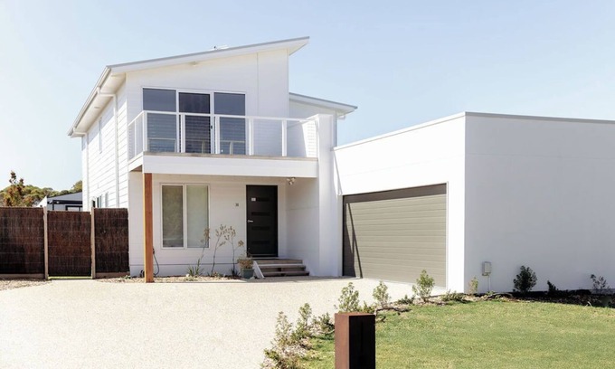 Inverloch Maison | Broadbeach House Inlet