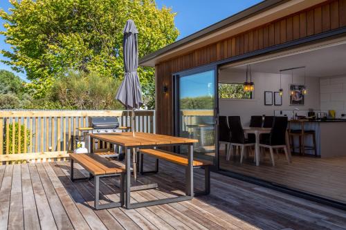 Martinborough Maison | Broadway On New York