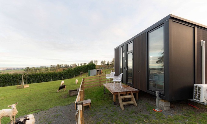 Surat Bay Maison | Bruce Farm Alpaca Cabin 4 by Tiny Away