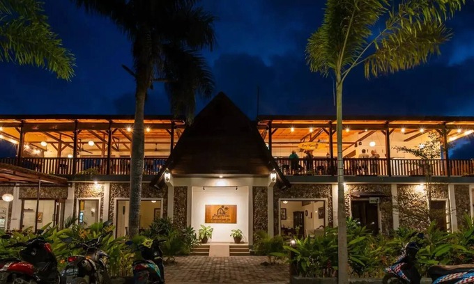 Selong Belanak Hôtel | Bruga Villas Restaurant and Spa