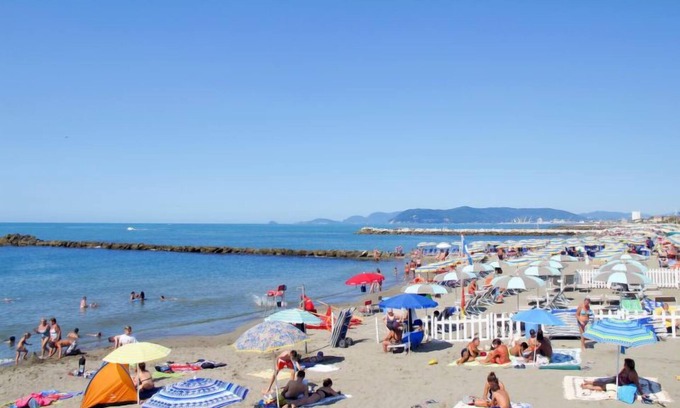 Massa Appartement | Appartement Brugiana à Marina di Massa - 4 personnes, 2 chambres