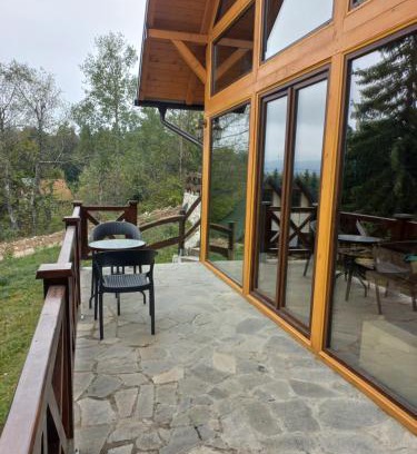 Beserovina Maison | Brvnare Libero TARA