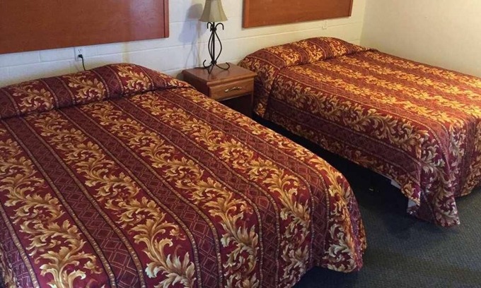 Fairview Maison | Budget-friendly Accommodation at Knights Inn Fairview! 2 Pet-friendly Units