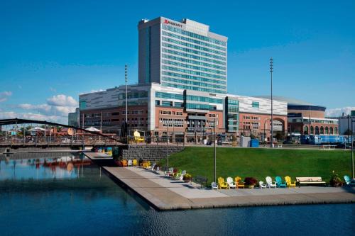 Downtown Buffalo Hôtel | Buffalo Marriott at LECOM HARBORCENTER