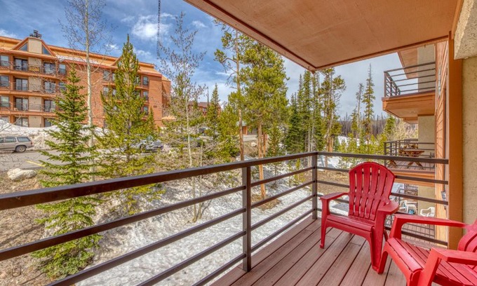 Frisco Appartement | Buffalo Village Condo & Treetop Hideaway