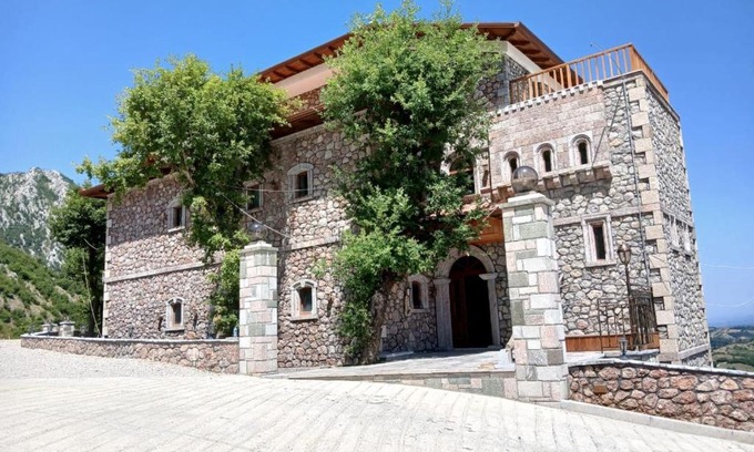 Mat District Maison | Bujtina Çupa