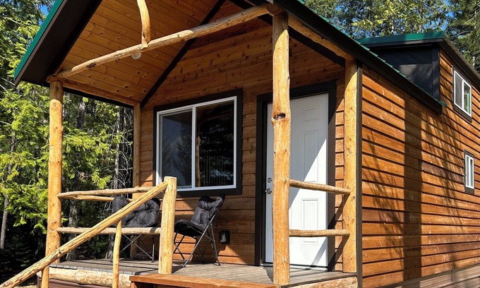 Noxon Cabine | Bull Lake, Montana Mountaintop Retreat