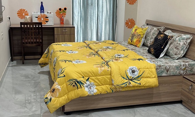 Jaipur Appartement | Bumblebee 4 individual bedroom apartment in enchanting Jaipur with WiFi, AC