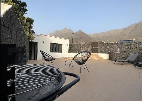 Urbanizacion Famara Maison | BUNGALOW APARTAMENTO SOL