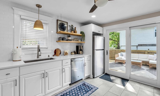 Neptune City Maison | Bungalow Blue in Bradley Park! Beach Badges Included!
