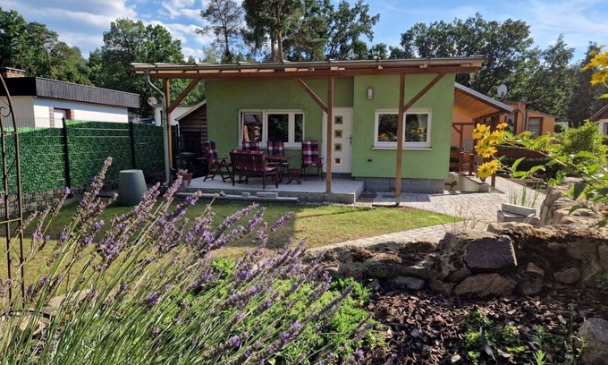 Groß Lindow Maison | Bungalow für 3 Gäste mit 35m² in Groß Lindow, OT Weißenspring