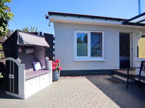 Neubukow Maison | Bungalow in Neubukow mit Terrasse und Garten