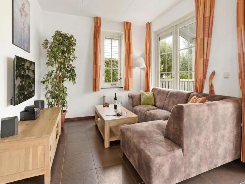 Municipality of Nissewaard Maison | Bungalow in Zuytland Buiten by the Water