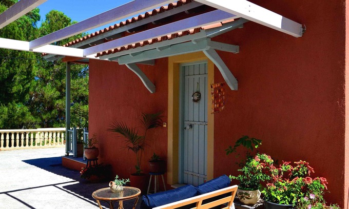 Leivathos Maison | Cozy 2 chambres chalet / bungalow à seulement 40m de la magnifique plage Spartia, Céphalonie