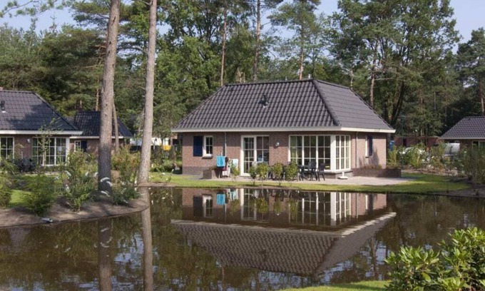Beekbergen-Zuid Maison | Bungalow with 5 bedrooms and a garden