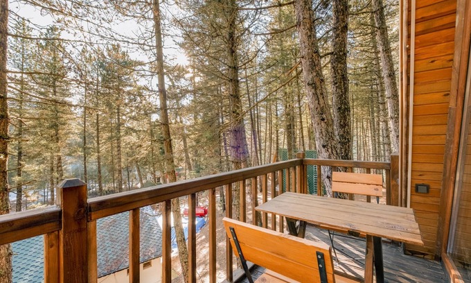 Tosya Maison | Bungalow with Balcony in Nature Near Dipsiz Lake
