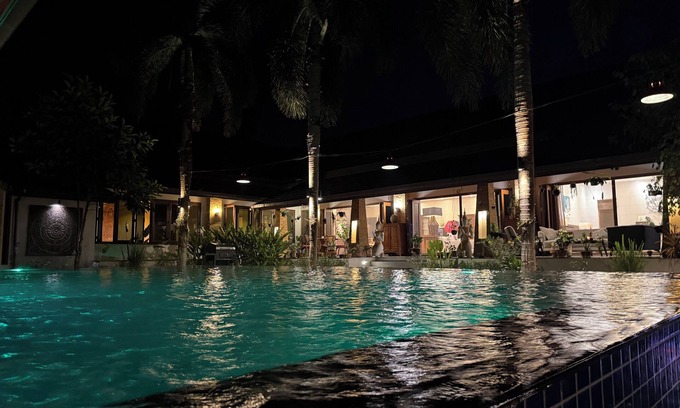 Thep Kasattri Maison | bungalow avec piscine exceptionnelle et naturiste. emplacement au calme