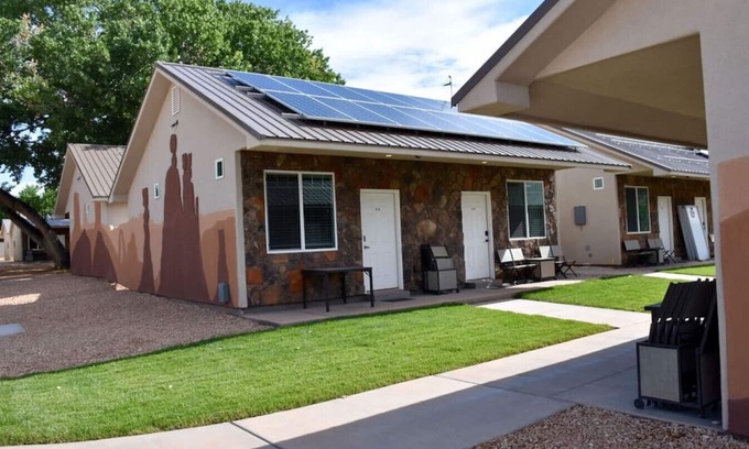 La Verkin Cabine | Bunkhouse 7B Near Grove Of Trees