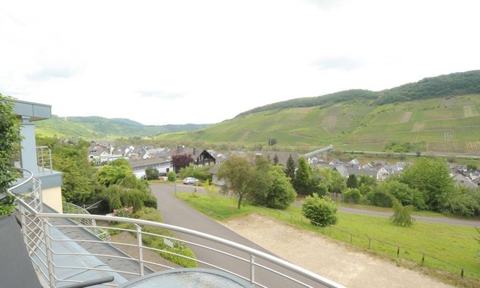 Reil Appartement | Burg Eltz - Holiday cottage Panorama Mosel