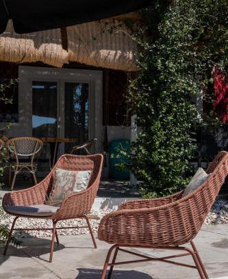 Grandola Maison | BURGUNDY house