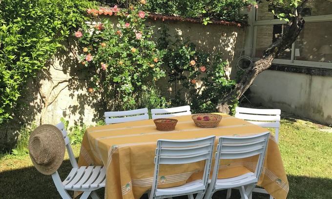 Arcy-sur-Cure Maison | BURGUNDY: HOUSE WITH GARDEN AND BEAUTIFUL VIEW OF THE COUNTRYSIDE