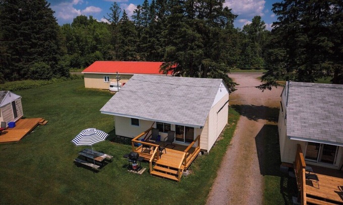 Magnetawan Cabine | Burk's Falls Beach #4 - Maijac Resort & Marina
