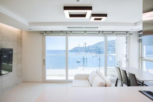 Seo Maison | Busan Ocean Sky Osilla