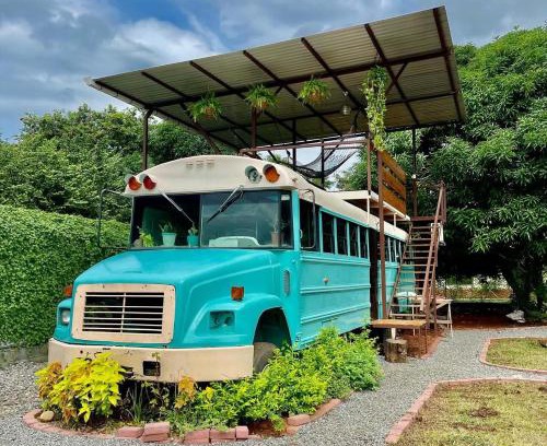 Vieja Autre | Busglampingcr