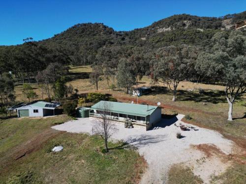 Growee Maison | Bushland family retreat