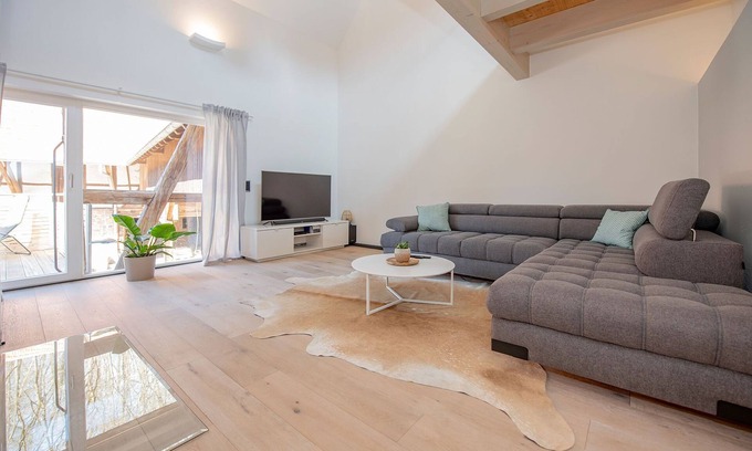 Moerlenbach Appartement | Business apartment with 115 m2 in maisonette style, upscale furnishings, fireplace